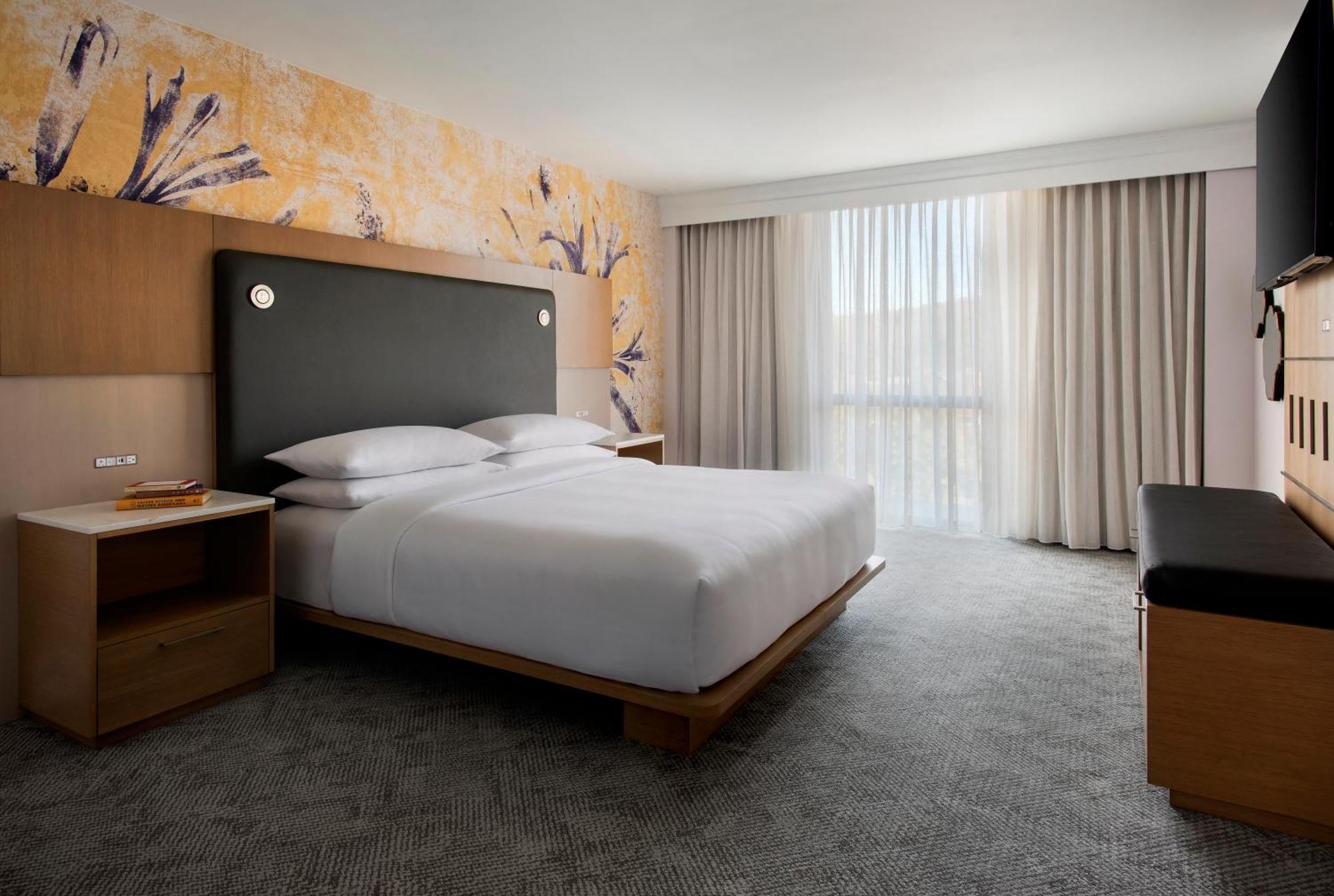 Westchester Marriott Tarrytown Exterior photo