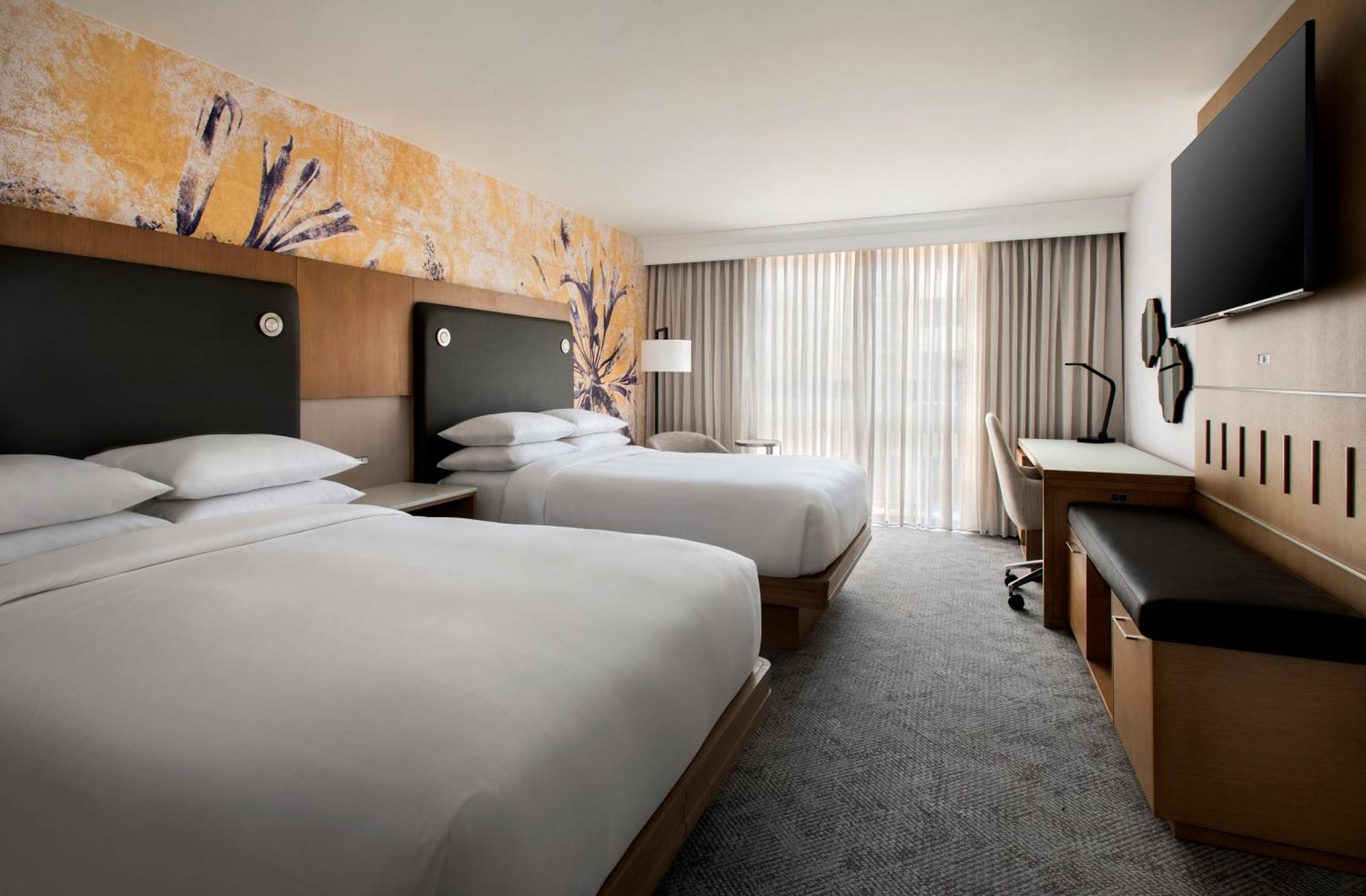 Westchester Marriott Tarrytown Exterior photo