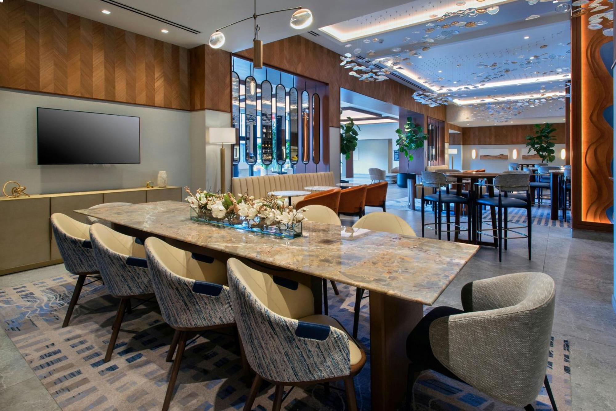 Westchester Marriott Tarrytown Exterior photo