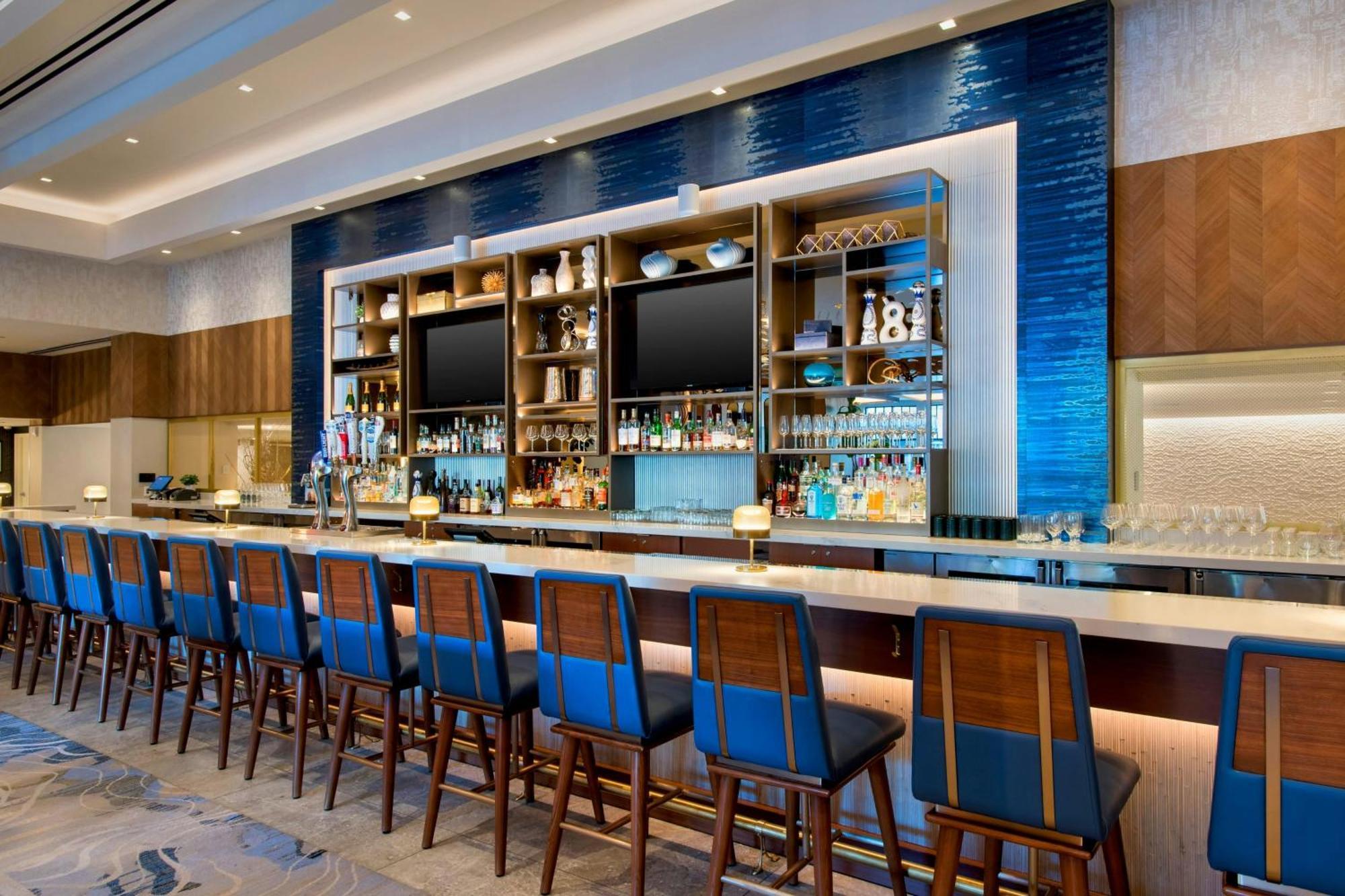Westchester Marriott Tarrytown Exterior photo