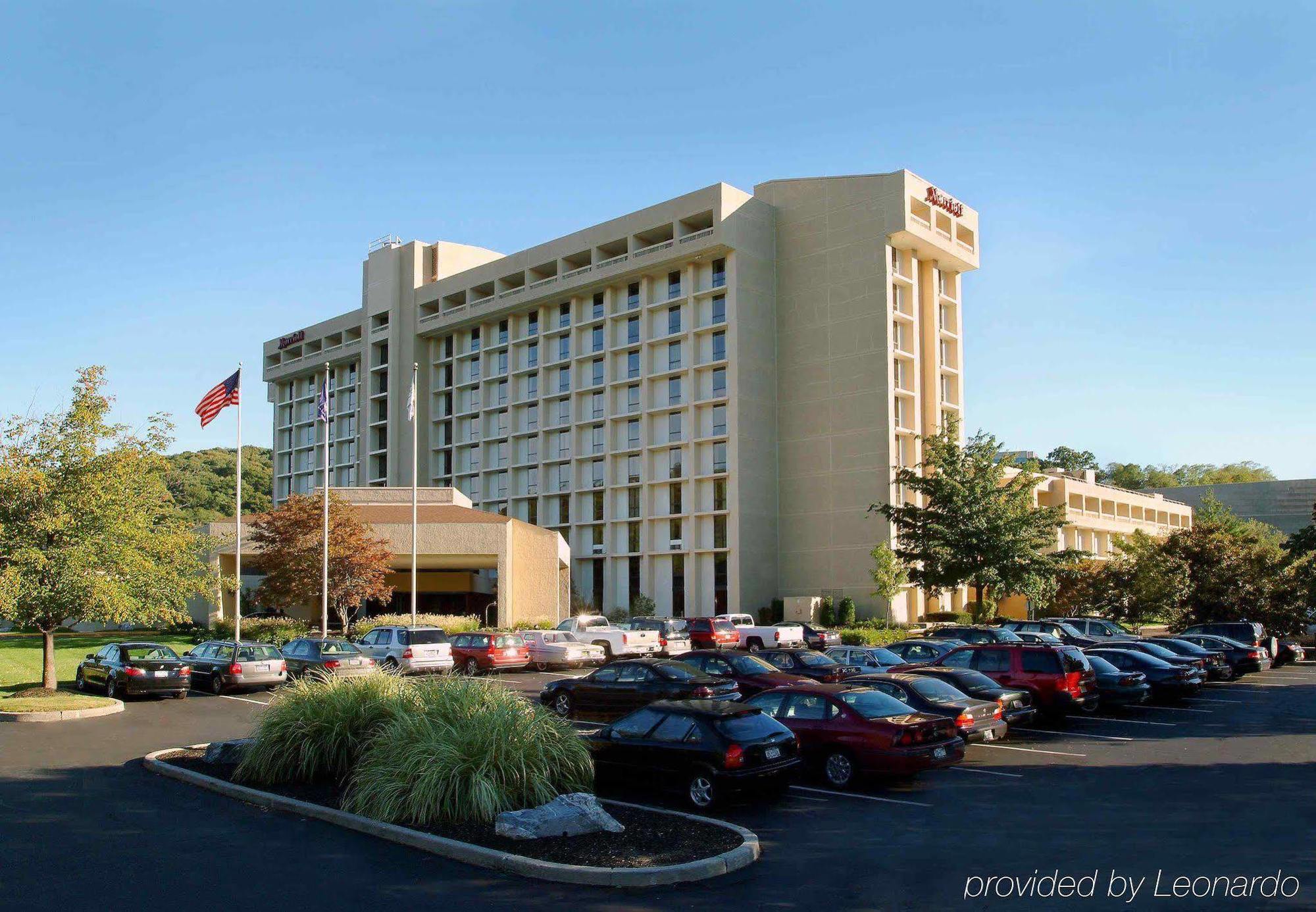 Westchester Marriott Tarrytown Exterior photo
