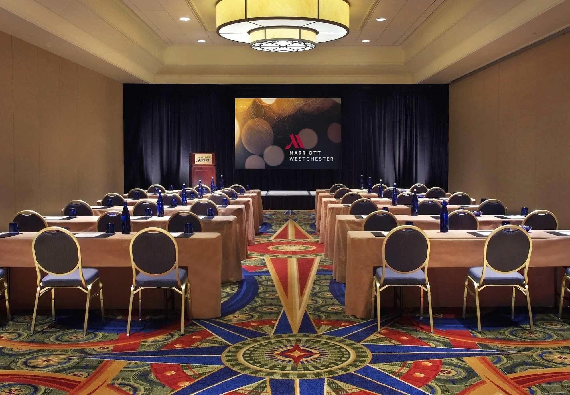 Westchester Marriott Tarrytown Exterior photo